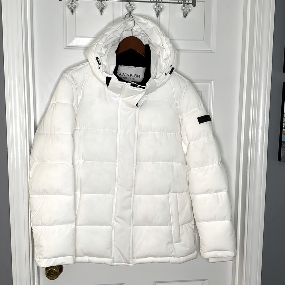 Calvin Klein White Hooded Puffer Coat WM Size medium